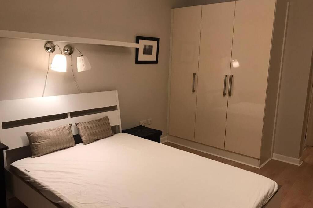 2 Bedroom Spacious And New City Centre Apartment Dublin Exterior foto